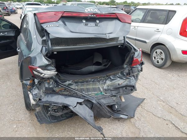 2023 KIA FORTE LXS