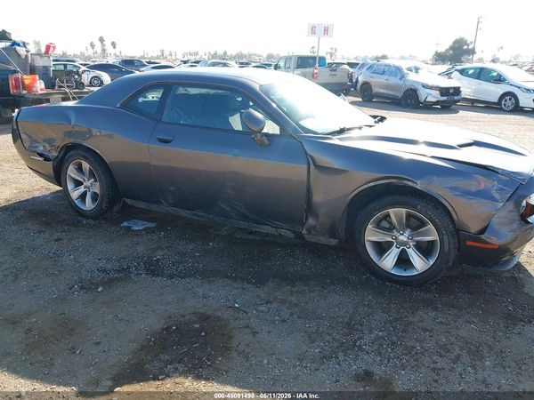 2017 DODGE CHALLENGER SXT