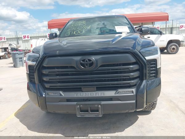 2025 TOYOTA TUNDRA SR5