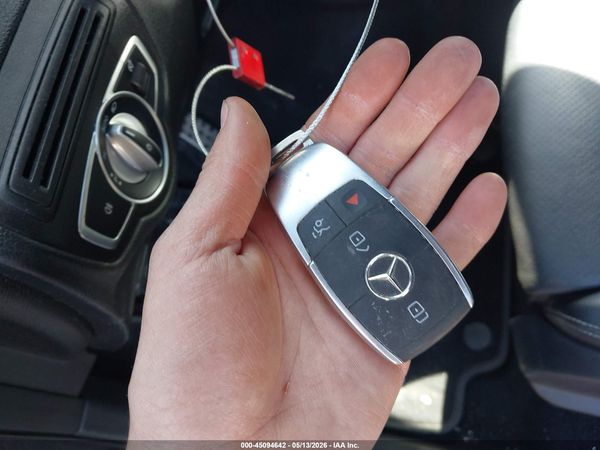 2021 MERCEDES-BENZ GLC 300 4MATIC SUV