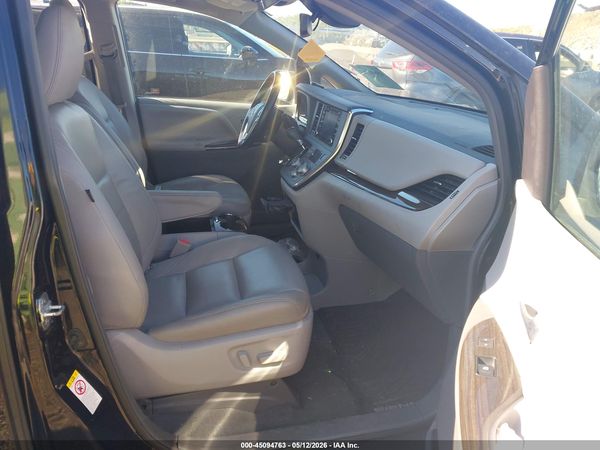 2019 TOYOTA SIENNA XLE 8 PASSENGER