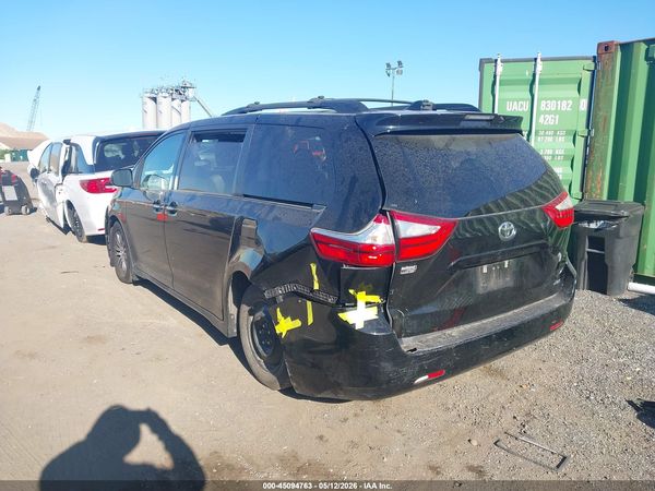 2019 TOYOTA SIENNA XLE 8 PASSENGER