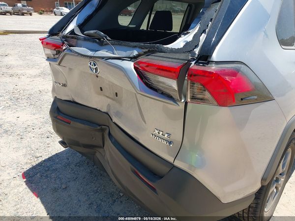 2022 TOYOTA RAV4 HYBRID XLE