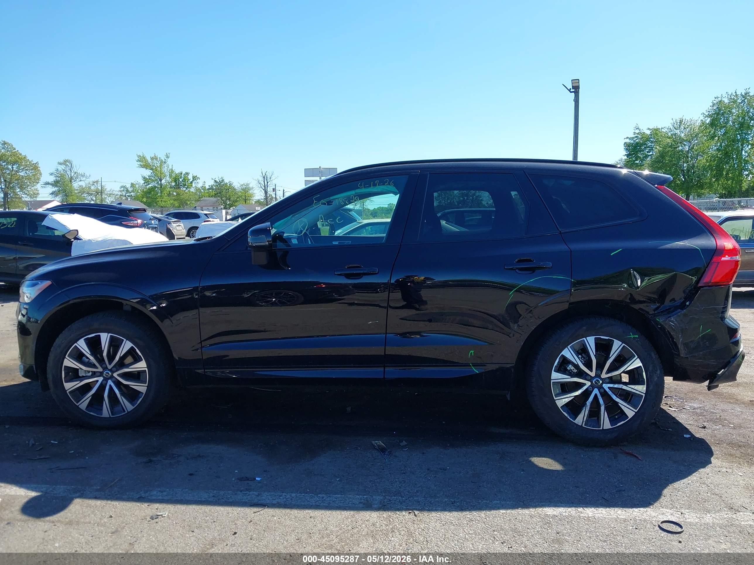 2025 VOLVO XC60 B5 CORE