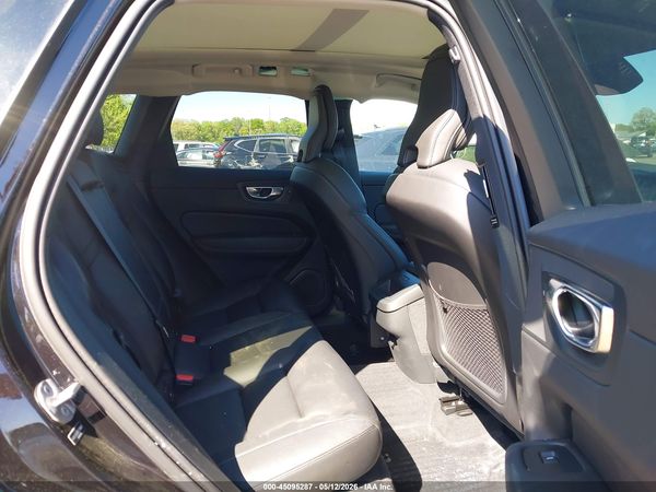 2025 VOLVO XC60 B5 CORE
