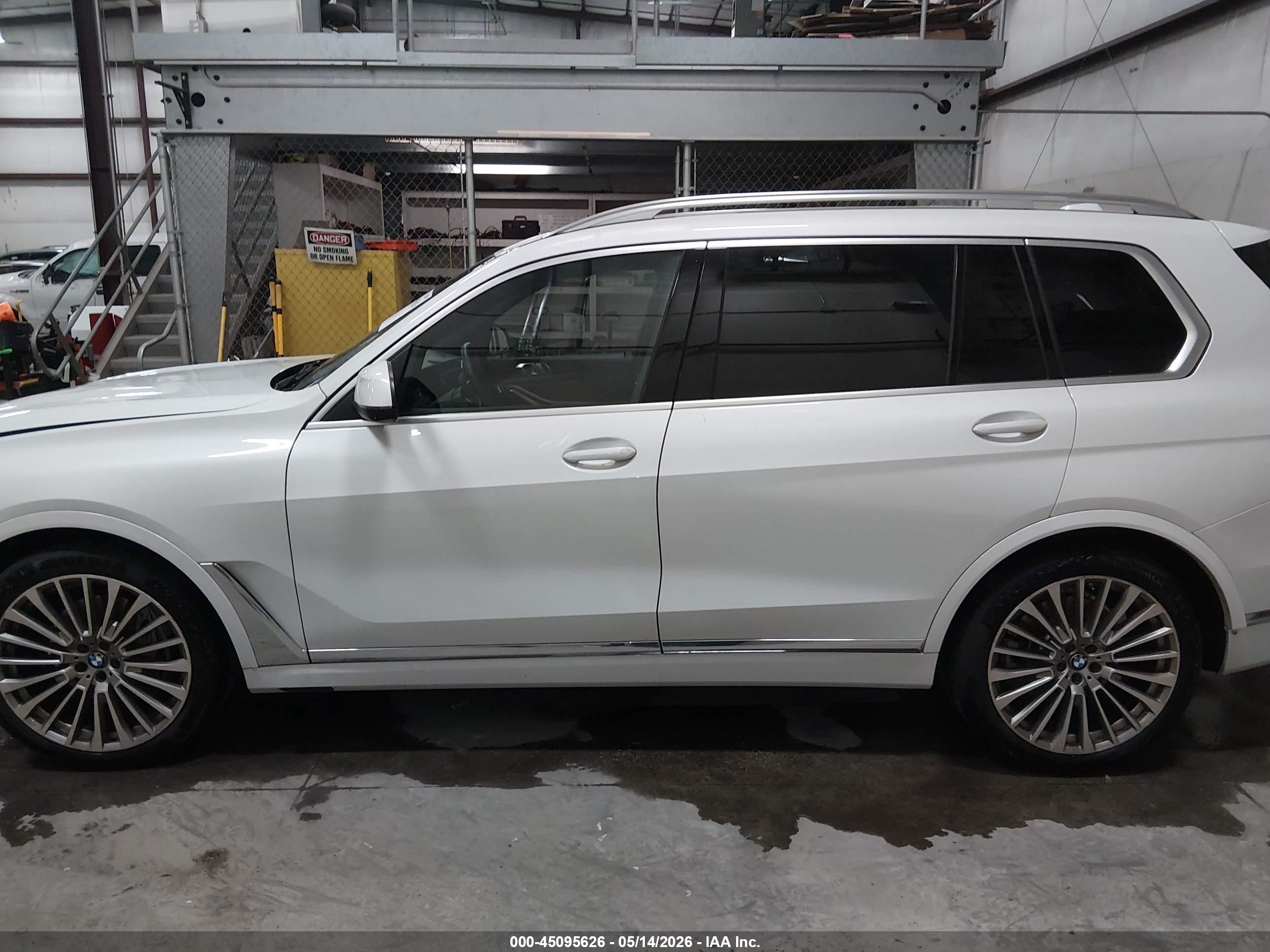 2024 BMW X7 XDRIVE40I