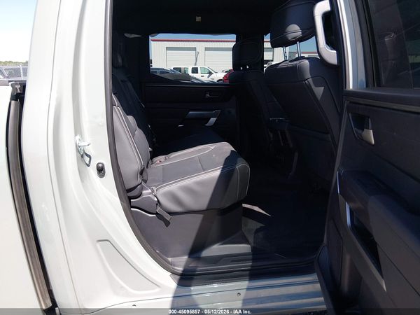2026 TOYOTA TUNDRA SR5 CREWMAX 5.5' BED