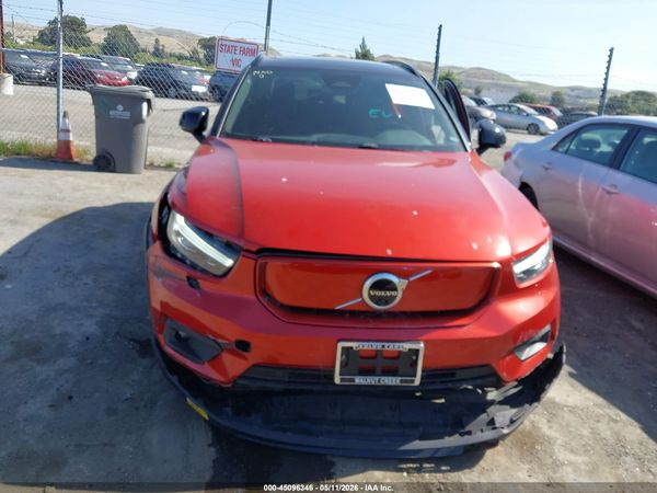 2022 VOLVO XC40 RECHARGE PURE ELECTRIC P8 TWIN PLUS