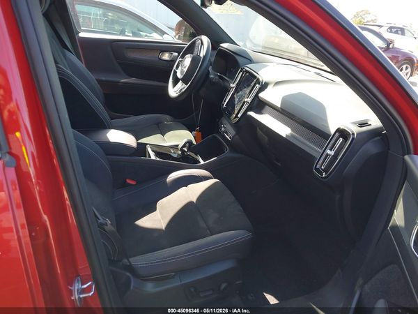 2022 VOLVO XC40 RECHARGE PURE ELECTRIC P8 TWIN PLUS