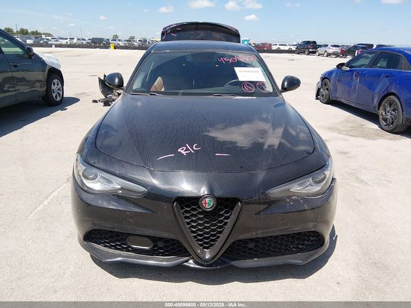2017 ALFA ROMEO GIULIA TI RWD