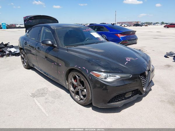 2017 ALFA ROMEO GIULIA TI RWD
