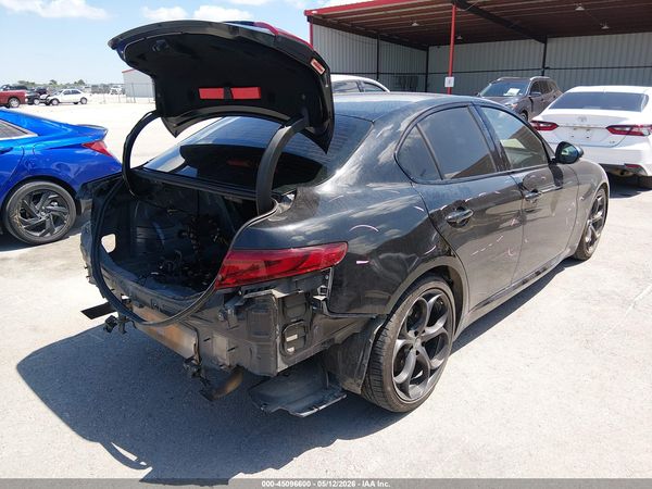 2017 ALFA ROMEO GIULIA TI RWD