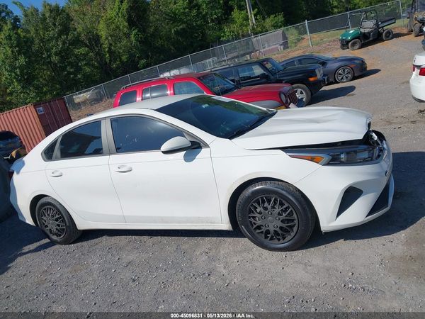 2023 KIA FORTE LX