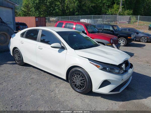 2023 KIA FORTE LX