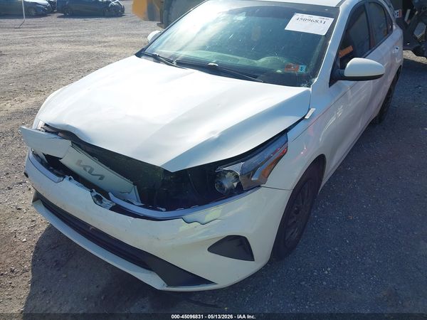 2023 KIA FORTE LX