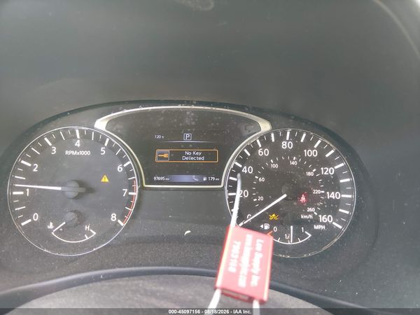 2019 NISSAN PATHFINDER SV