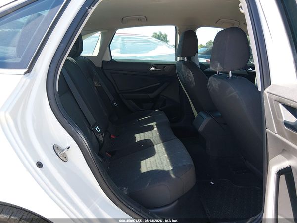 2019 VOLKSWAGEN JETTA — I8