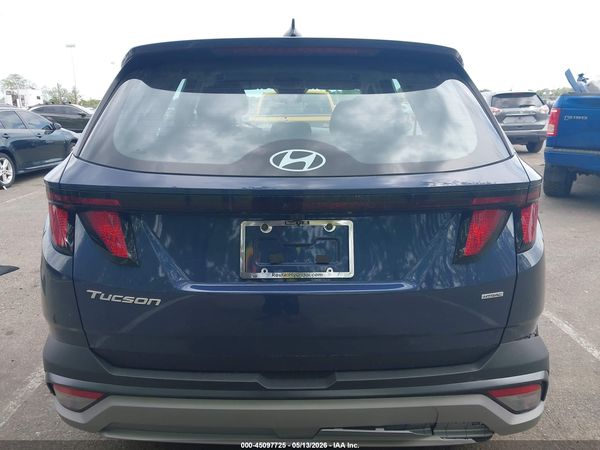 2025 HYUNDAI TUCSON SE