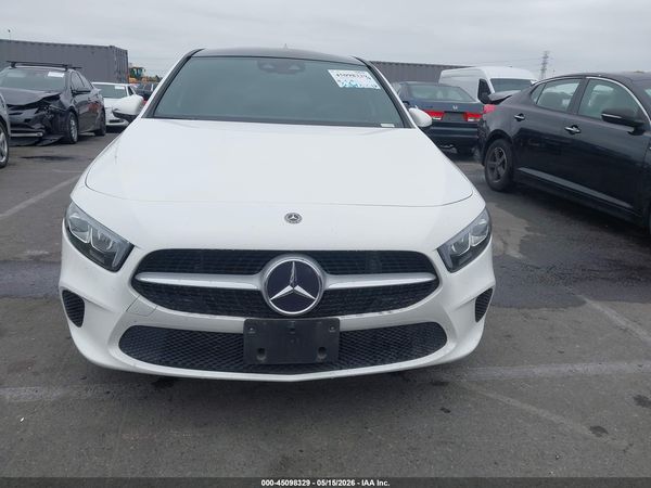 2019 MERCEDES-BENZ A 220 A220