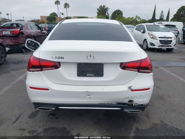 2019 MERCEDES-BENZ A 220 A220