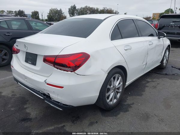 2019 MERCEDES-BENZ A 220 A220