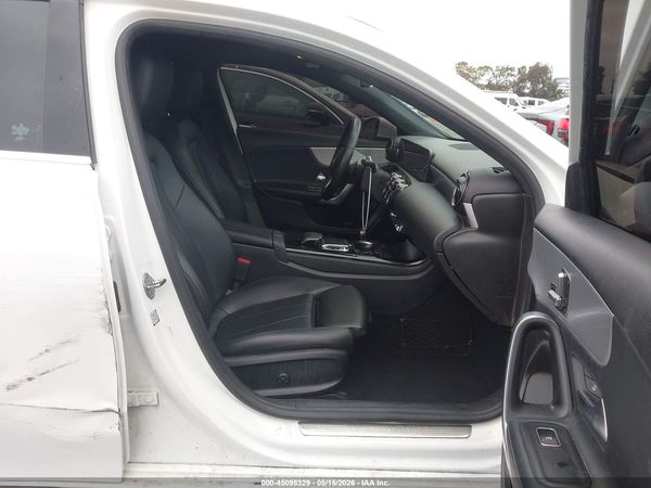 2019 MERCEDES-BENZ A 220 A220
