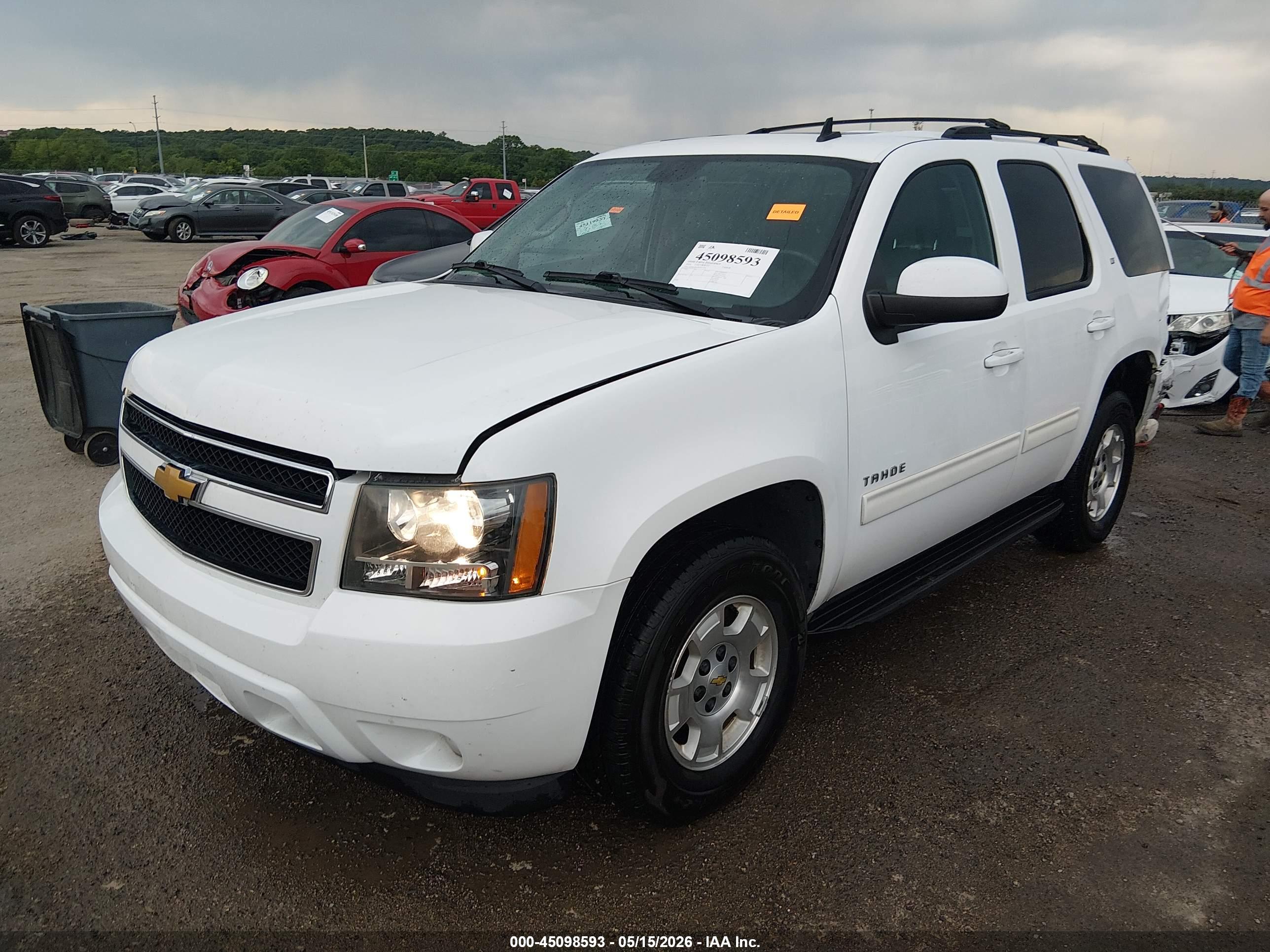 2014 CHEVROLET TAHOE LT — I2