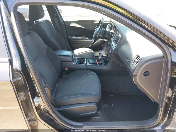 2016 DODGE CHARGER SXT