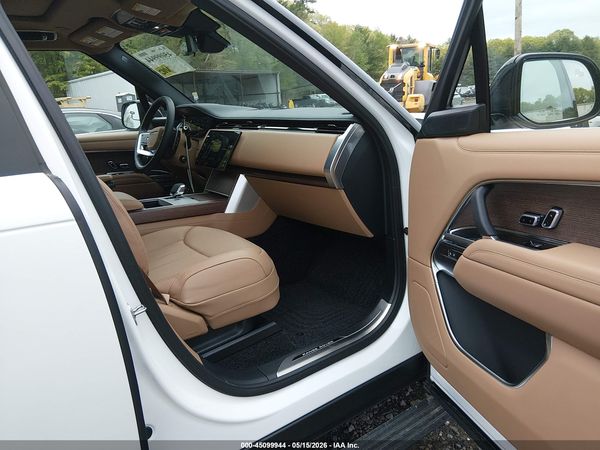 2025 LAND ROVER RANGE ROVER P400 SE 7 SEAT