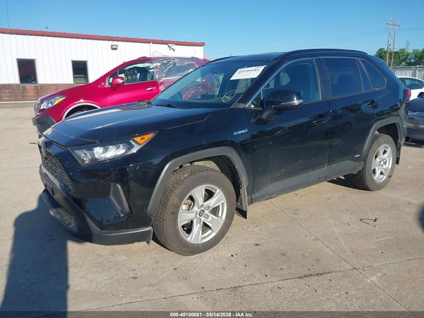 2019 TOYOTA RAV4 LE