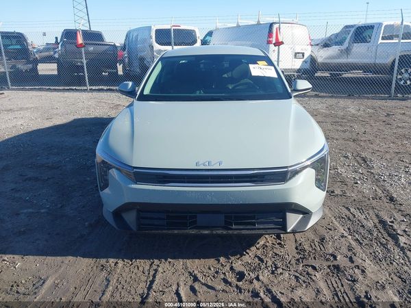 2026 KIA K4 LXS