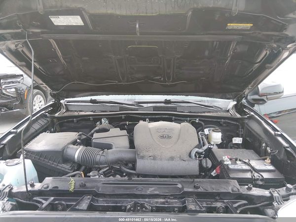 2022 TOYOTA TACOMA SR V6