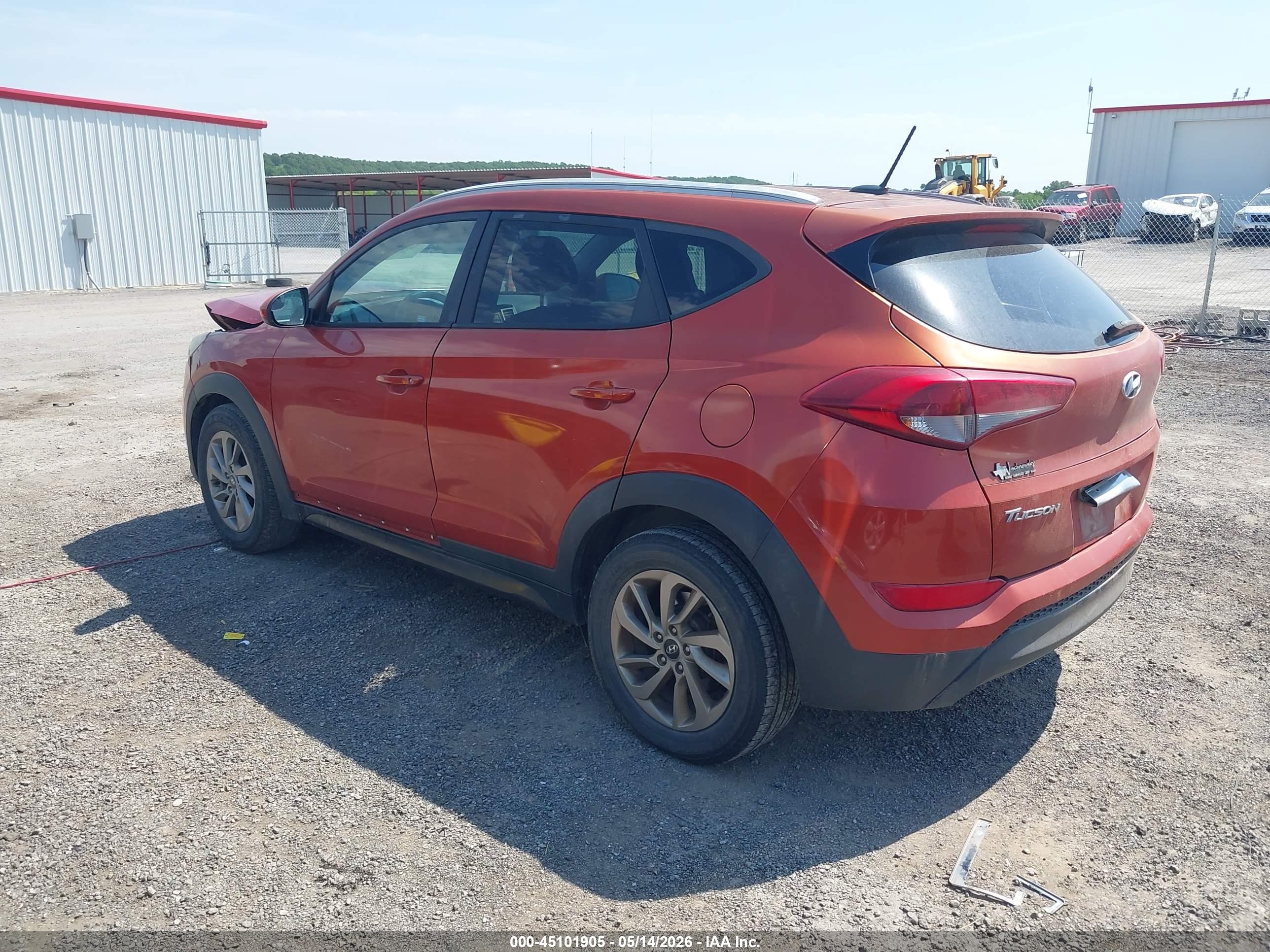 2016 HYUNDAI TUCSON SE
