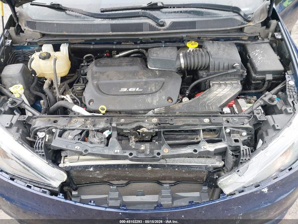 2017 CHRYSLER PACIFICA TOURING — I10