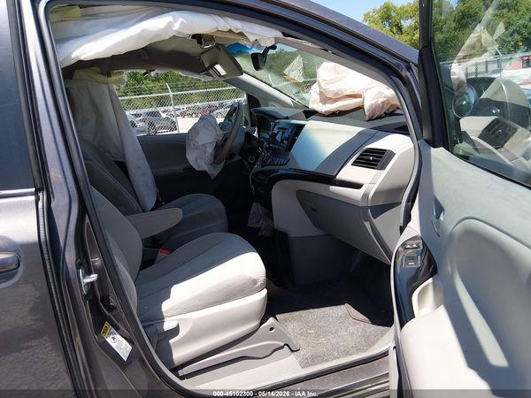 2014 TOYOTA SIENNA LE V6 8 PASSENGER
