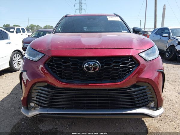 2022 TOYOTA HIGHLANDER XSE