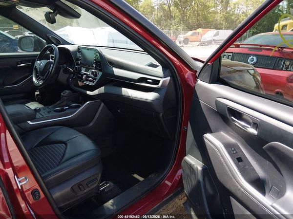 2022 TOYOTA HIGHLANDER XSE