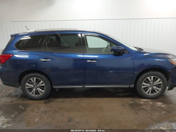 2018 NISSAN PATHFINDER SV