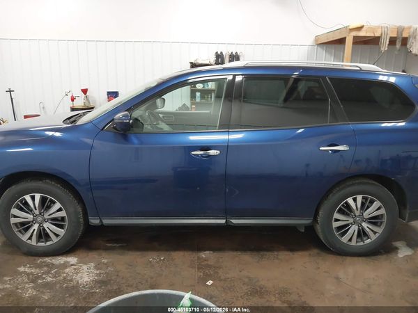 2018 NISSAN PATHFINDER SV