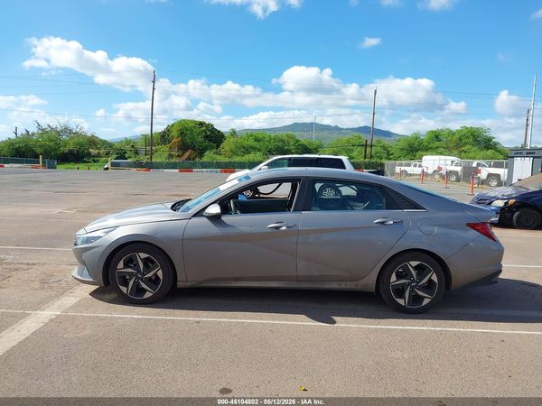 2022 HYUNDAI ELANTRA SEL