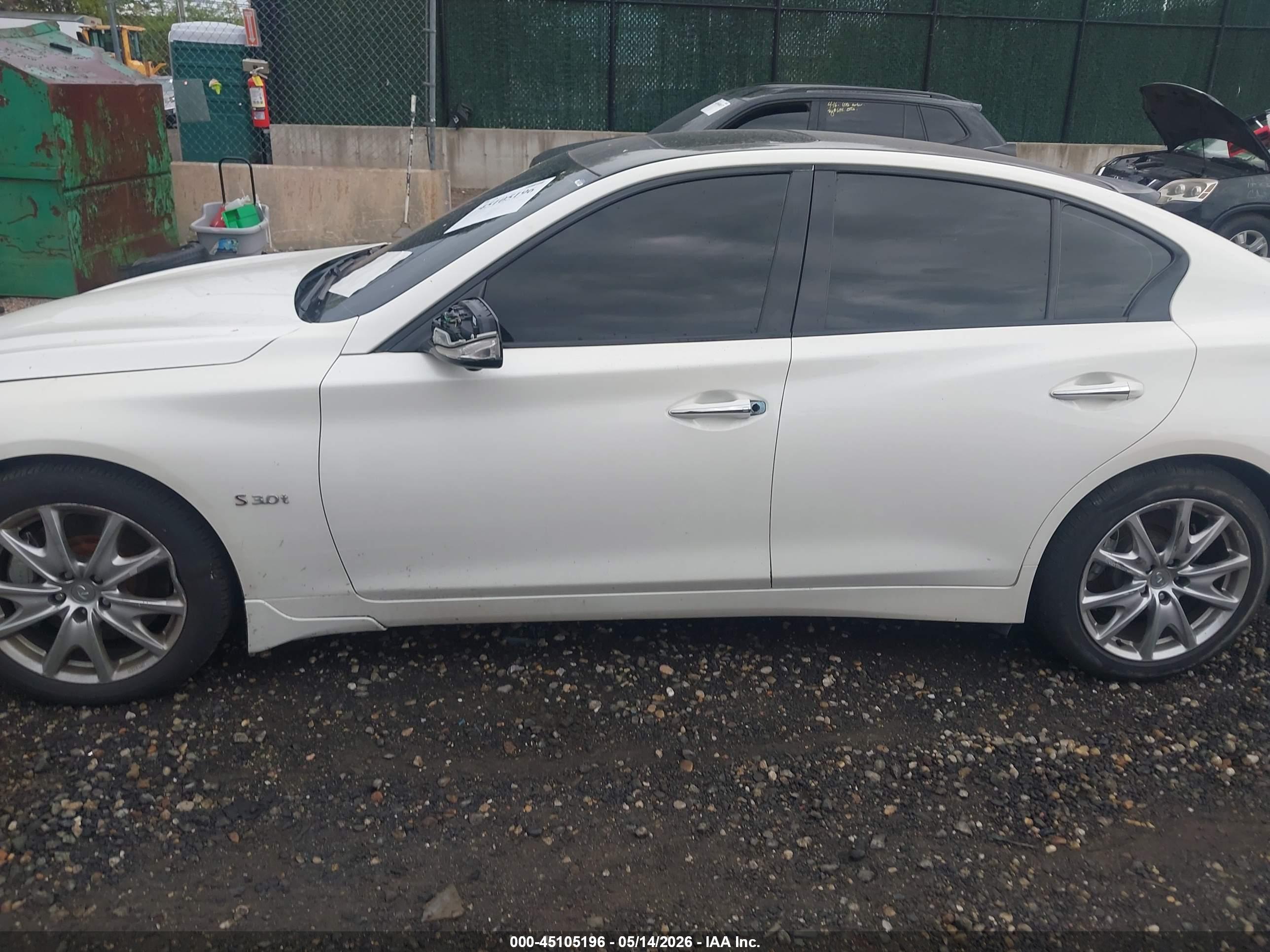 2016 INFINITI Q50 3.0T RED SPORT 400