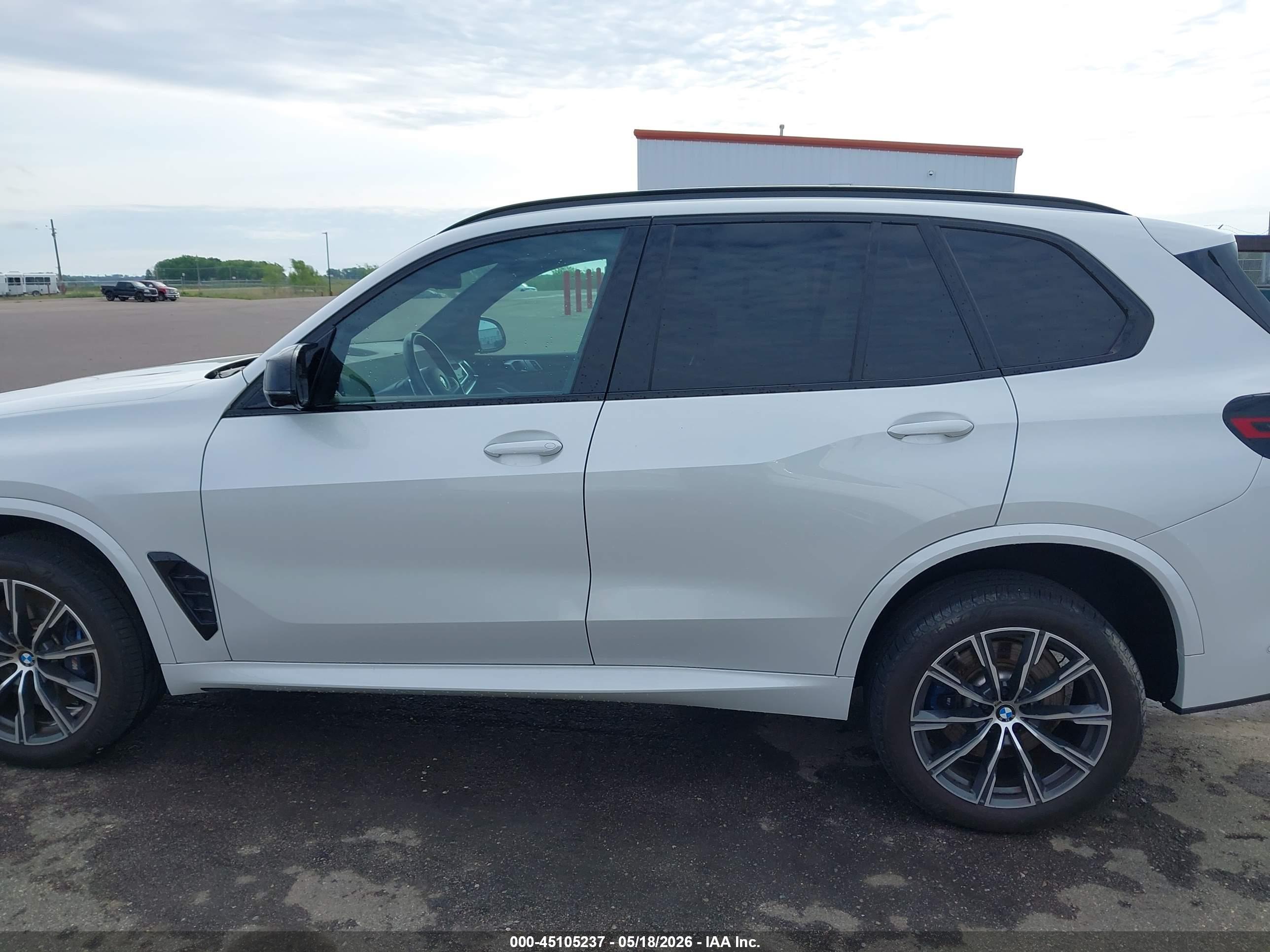 2024 BMW X5 M60I
