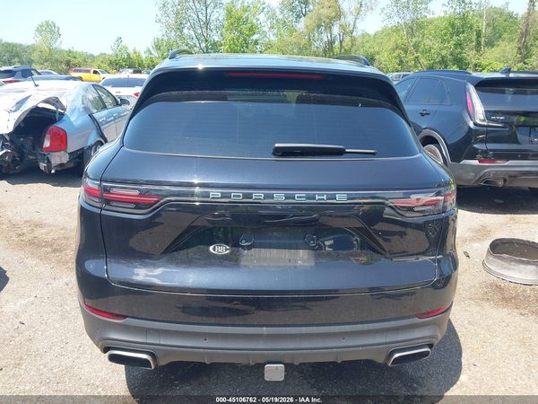 2019 PORSCHE CAYENNE
