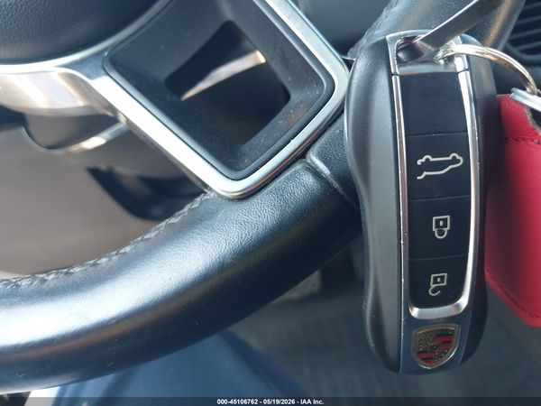 2019 PORSCHE CAYENNE