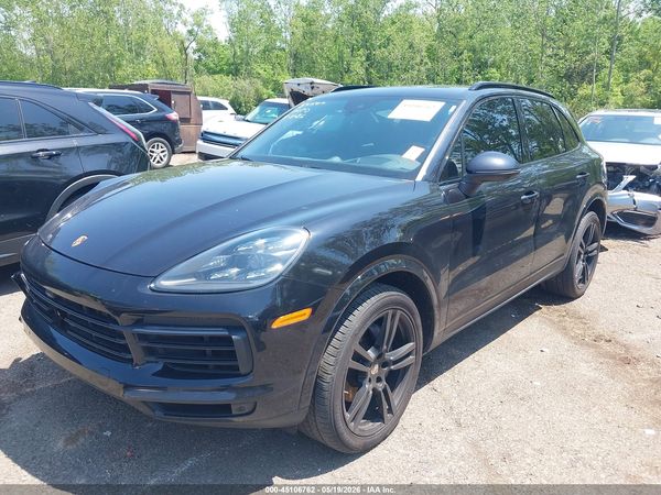 2019 PORSCHE CAYENNE