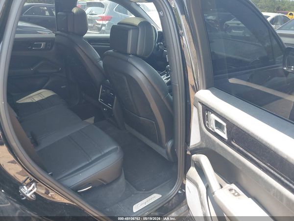 2019 PORSCHE CAYENNE