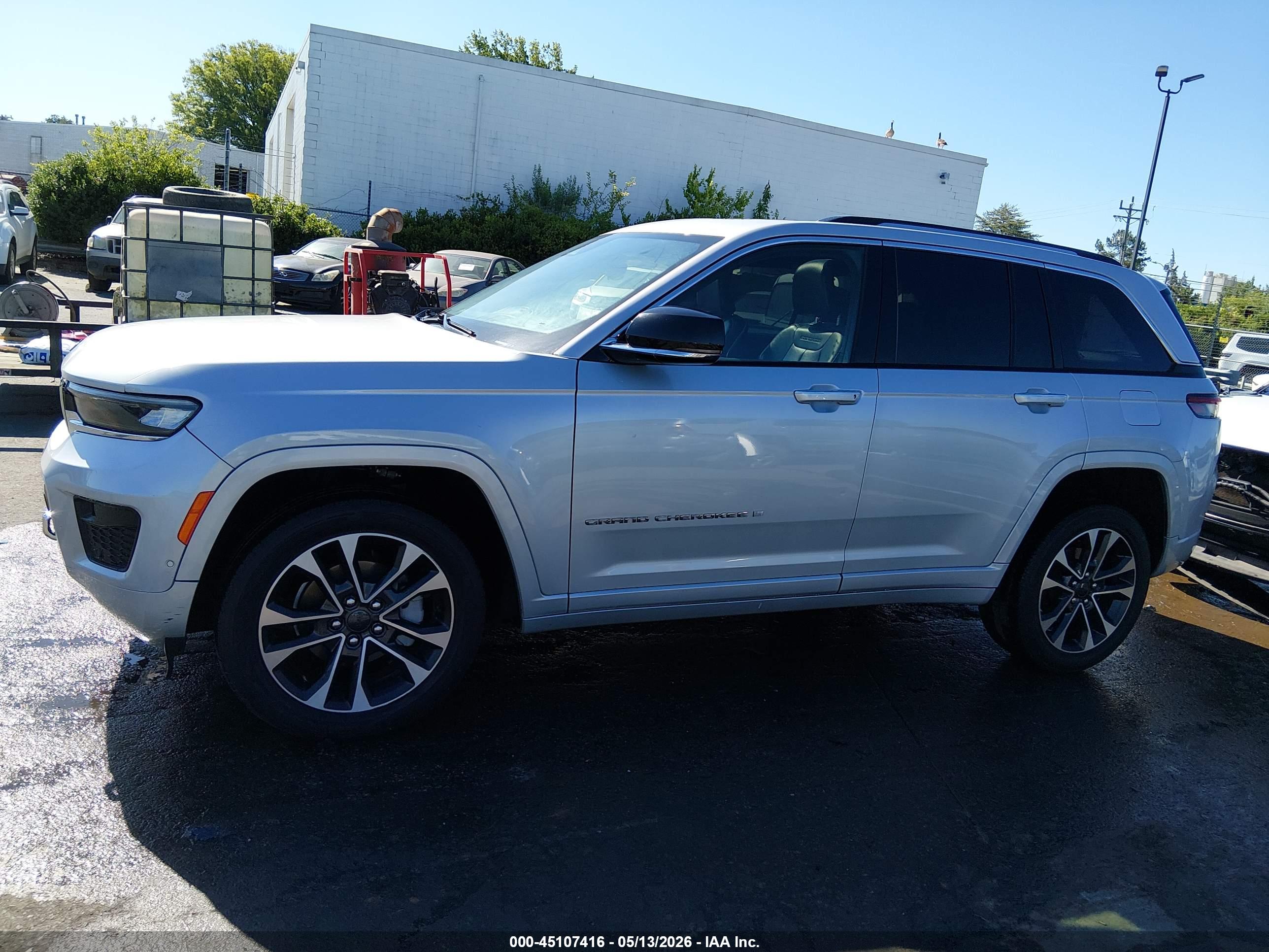 2022 JEEP GRAND CHEROKEE OVERLAND 4X4