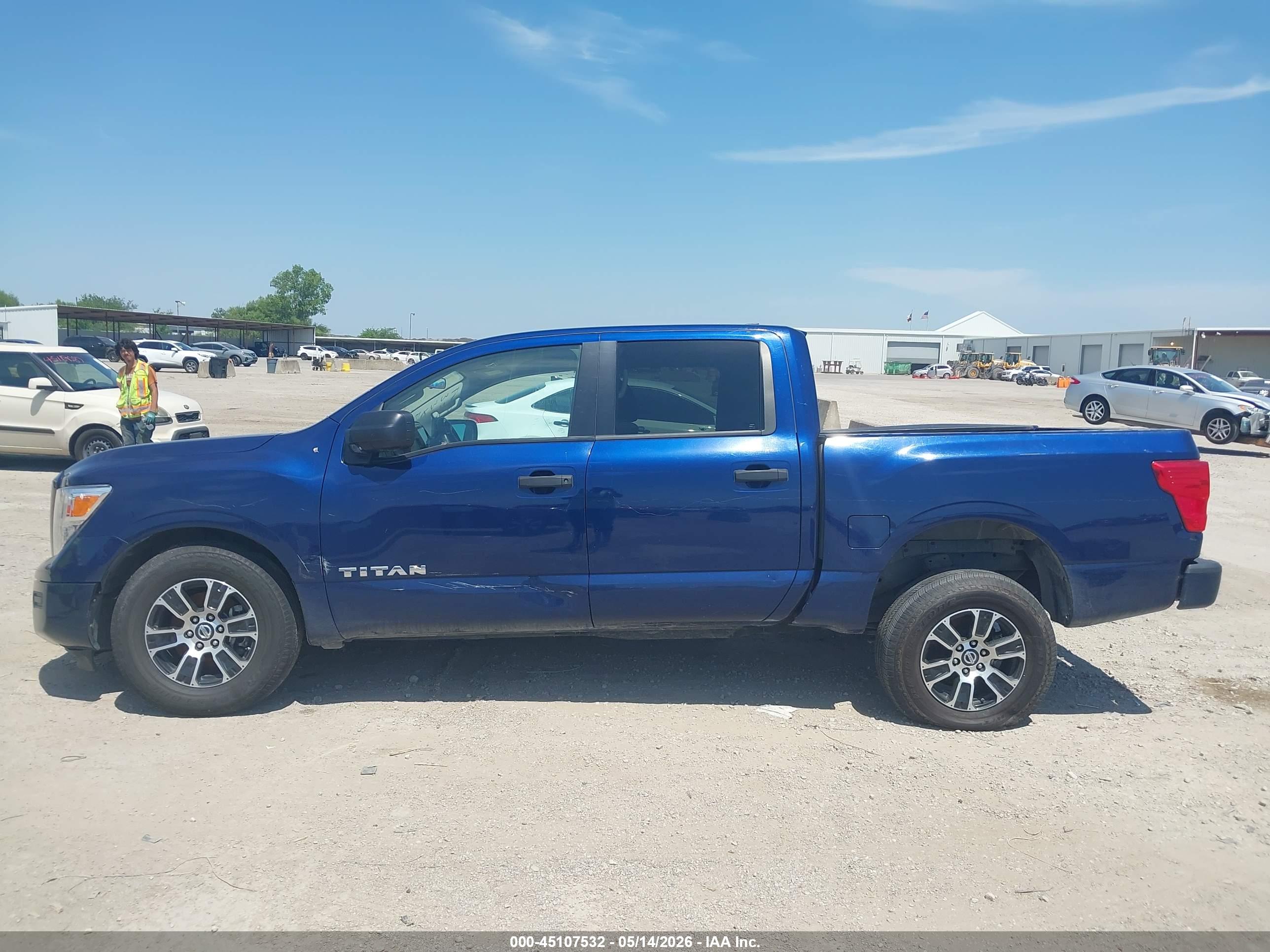 2022 NISSAN TITAN