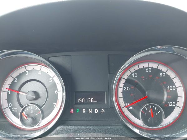 2016 DODGE GRAND CARAVAN SXT — I7