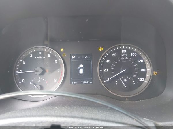 2016 HYUNDAI TUCSON SE